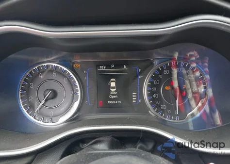 2016 Chrysler 200 Limited Platinum из США, поврежденный, VIN 1C3CCCAG1GN178289